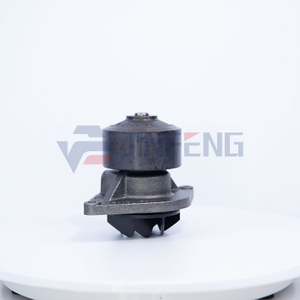 Good Quality Excavator Parts PC200-8MO Engine Water Pump 6754-61-1312